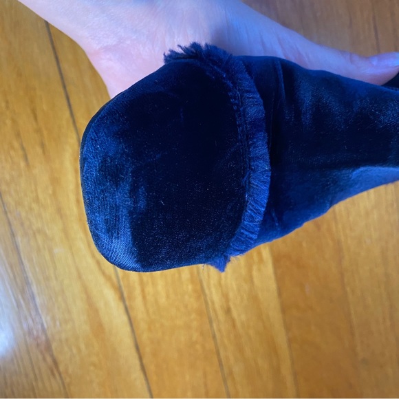 Stuart Weitzman Blue Velvet Ankle Boots 6 - Picture 13 of 14